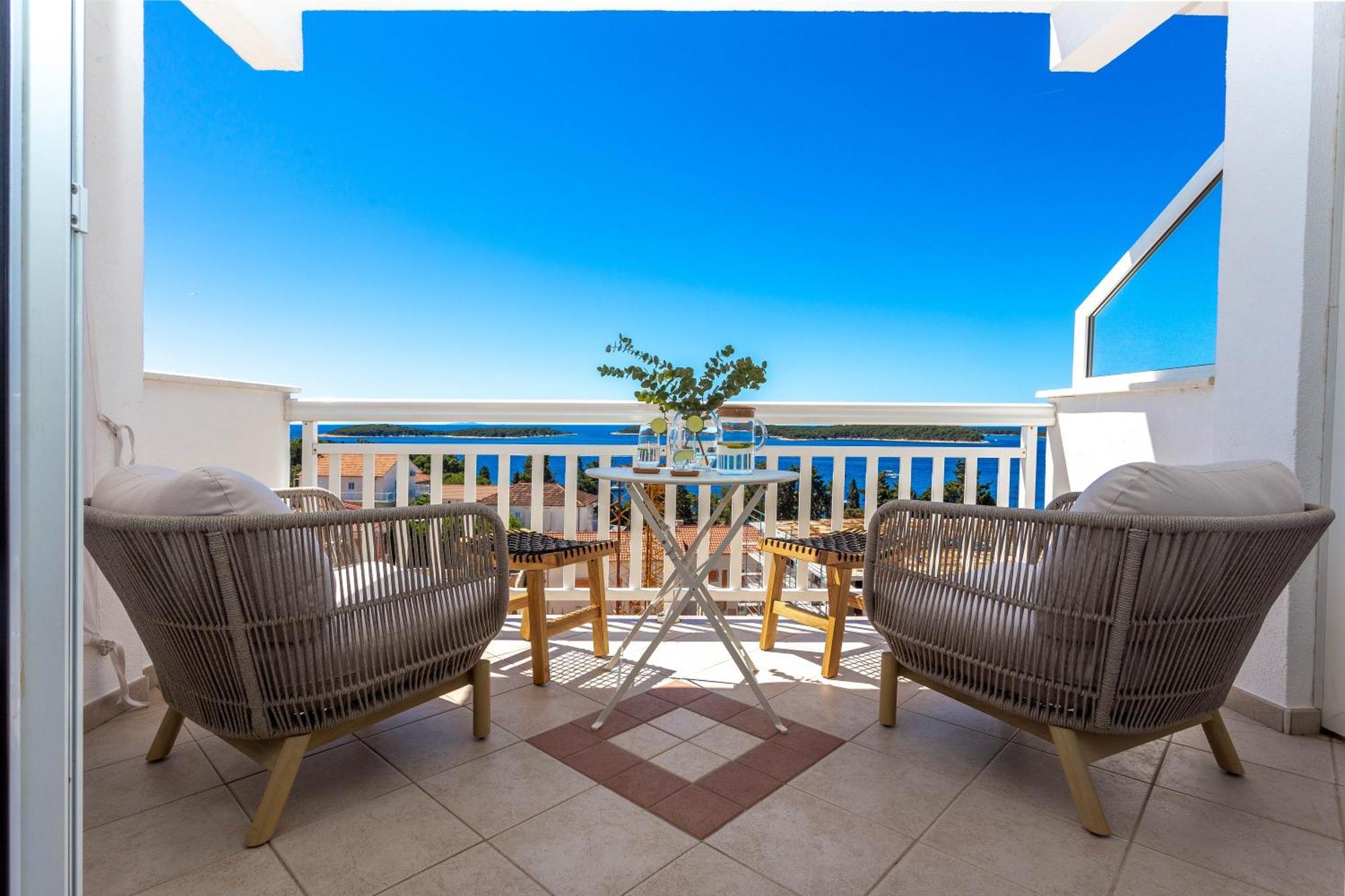 Tia Hvar Top View Apartment フヴァル エクステリア 写真